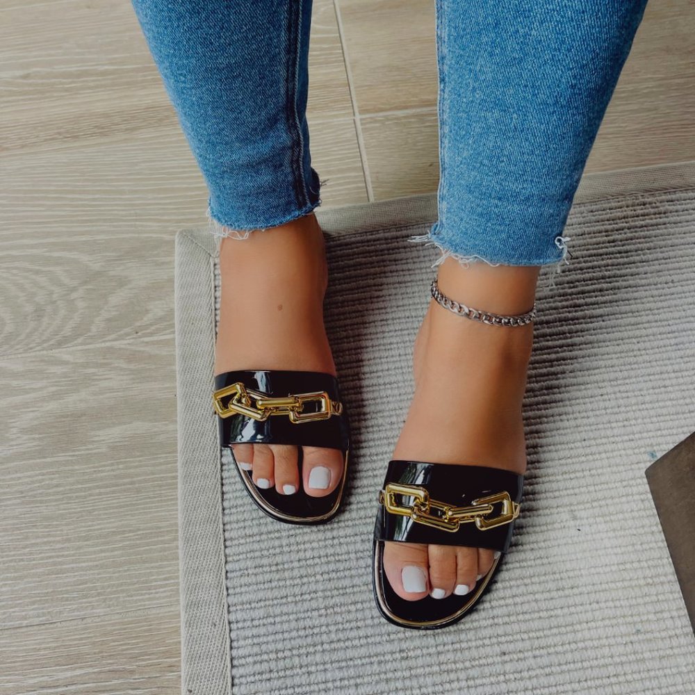 women black flats sandals